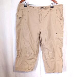 ellos Khaki Cargo Capri Pant Size 20